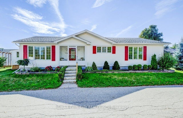 128 Wesley Crescent, Woolwich