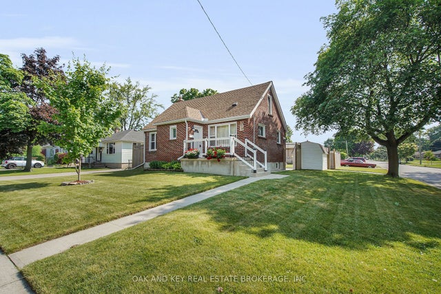 216 Vancouver Street, London East