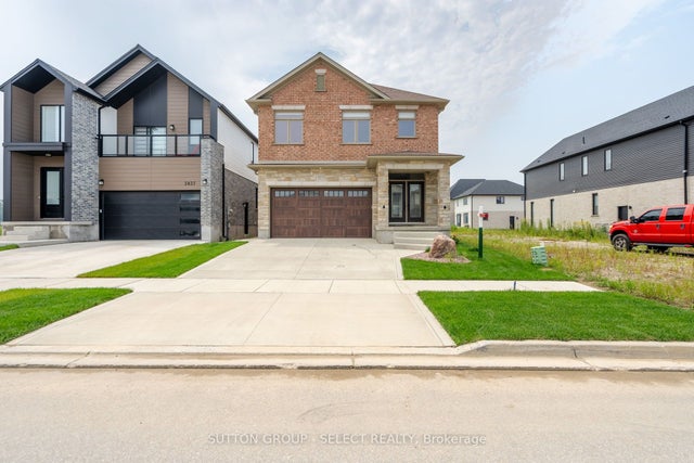 3833 Campbell Street N, London South