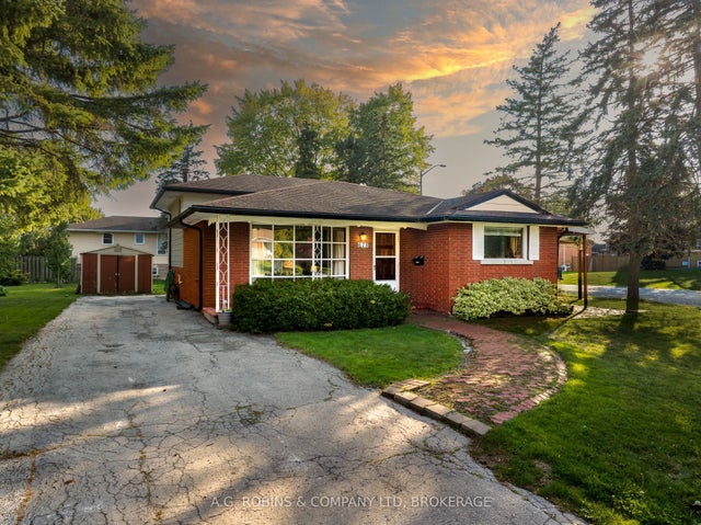 678 Sugarloaf Street, Port Colborne