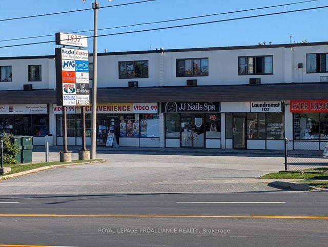 1837 Lansdowne Street W 34, Peterborough
