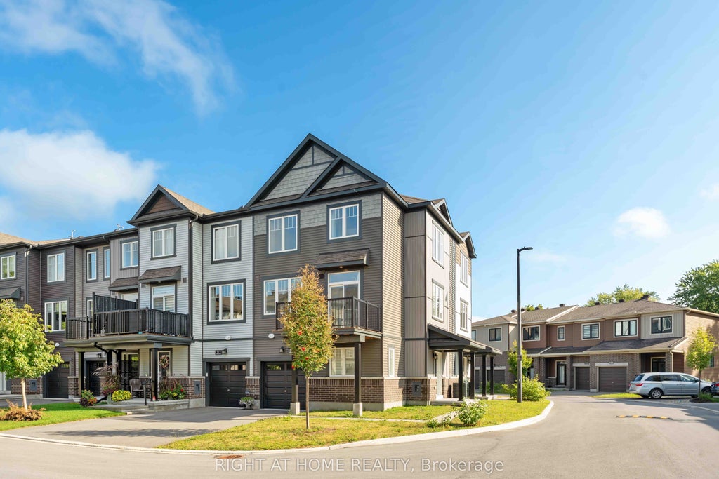 214 Attwell Private, Kanata
