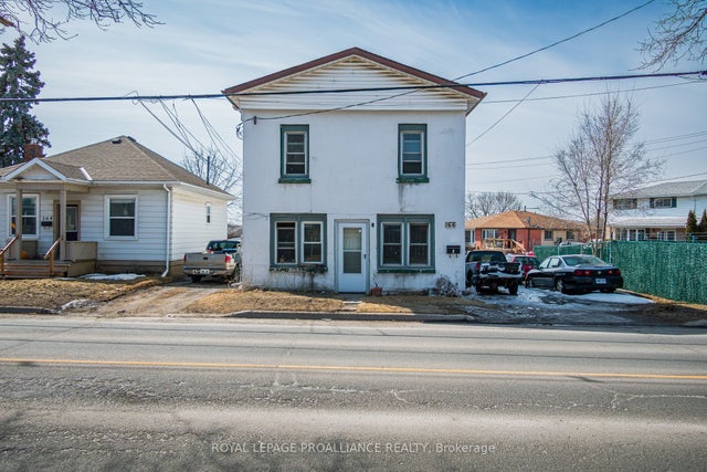 166 West Street, Quinte West