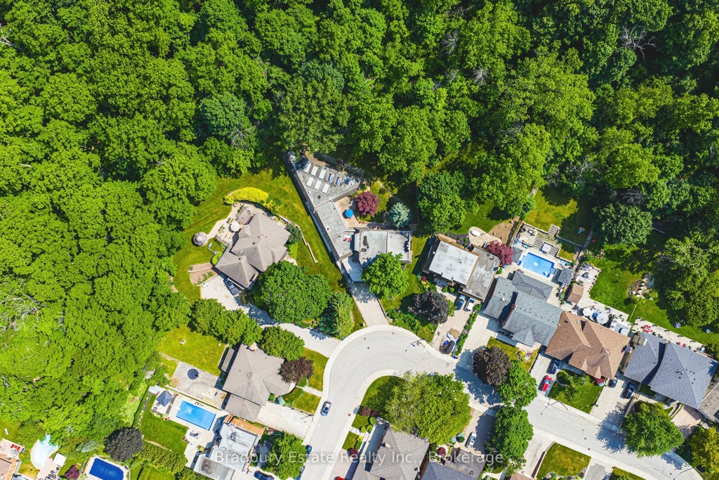 128 Bunker Hill Drive, Hamilton