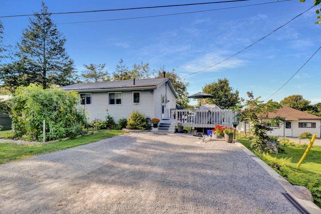 102 Bishop Lane, Prince Edward County
