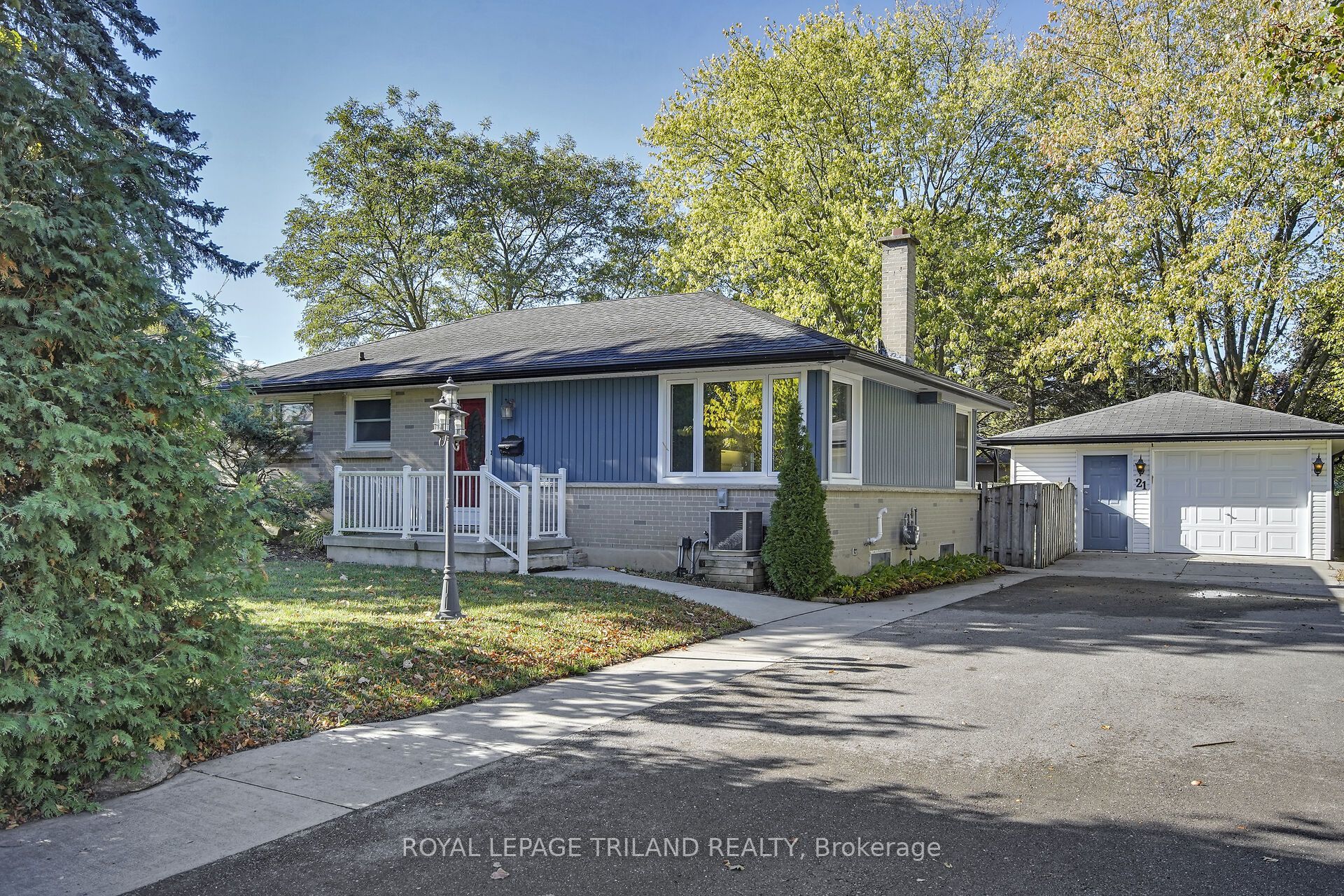 Photo of Listing #X12465170