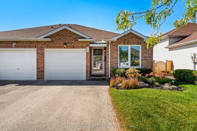 208 Autumn Crescent, Welland