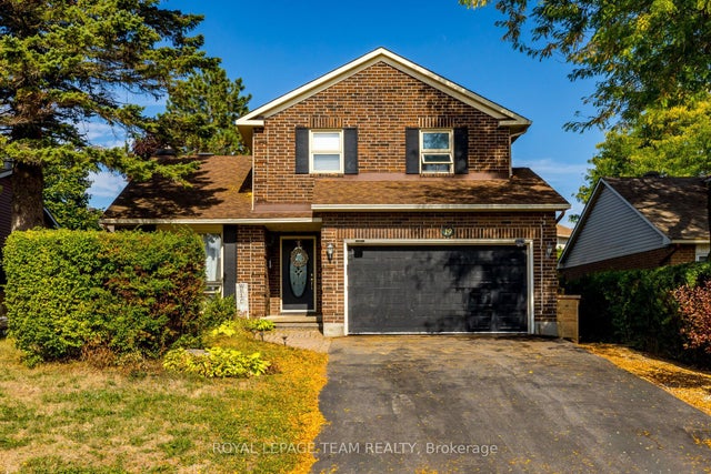 19 Mclennan Way, Kanata