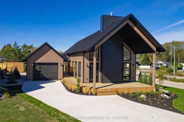 2 Marshall Place, Saugeen Shores