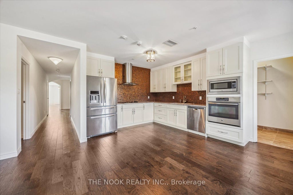 38 Walton Street 308, Port Hope