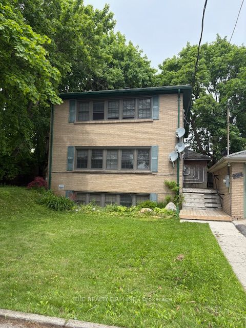 Photo of Listing #X12465569