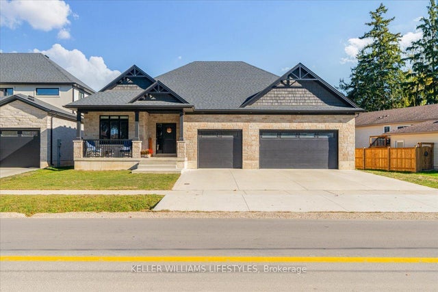 92 Queen Street, North Middlesex