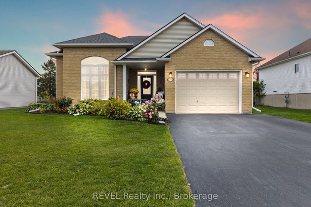 360 Antoinette Road, Fort Erie