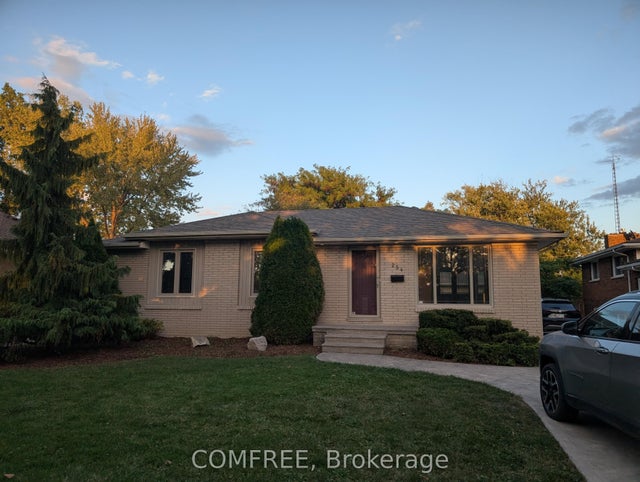 254 Grace Road, Tecumseh