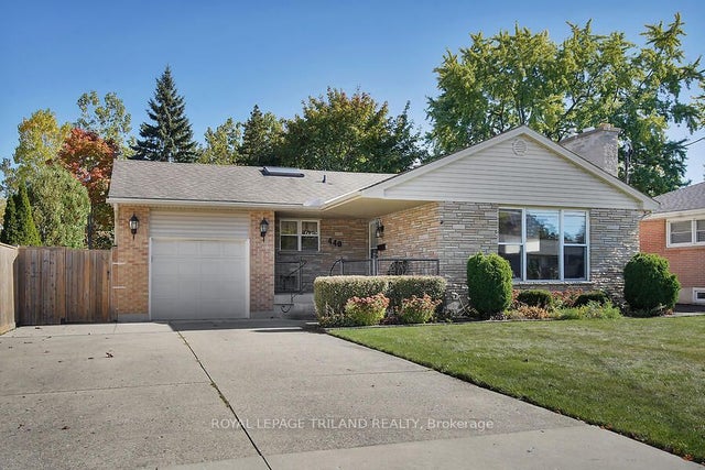 440 Beachwood Avenue, London South