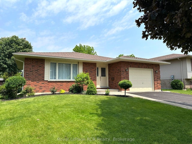 218 4th Street Crescent, Hanover