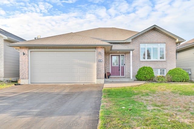 18 Fox Den Drive, Brighton