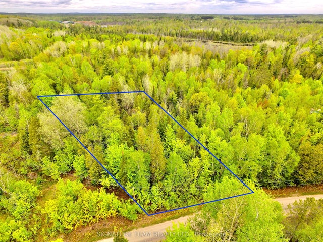 122 Western Drive, Bonnechere Valley