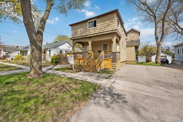150 College Avenue N, Sarnia