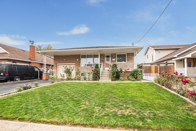 31 Adair Avenue N, Hamilton