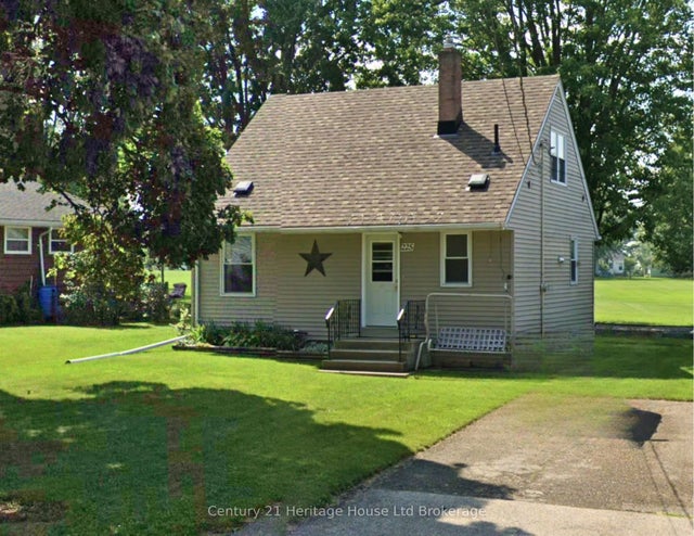 225 Algonquin Drive, South Huron