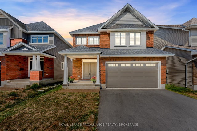 1374 Monarch Drive S, Kingston