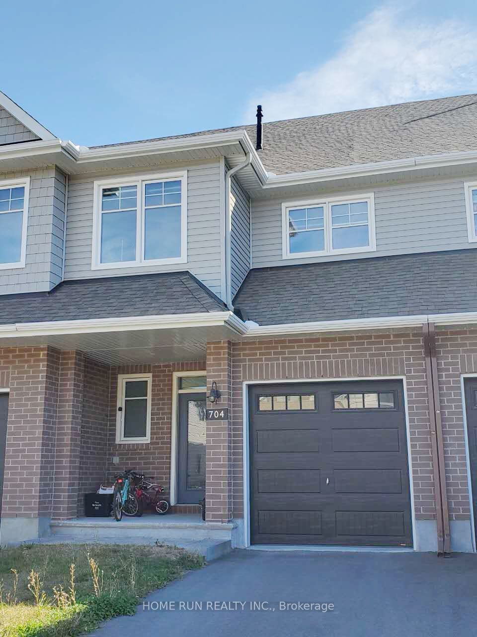 704 Pipit Lane, Barrhaven
