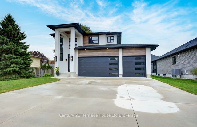 154930 15th Line, Zorra