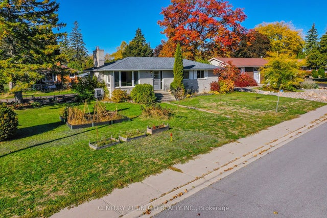 32 Nelson Street, Quinte West