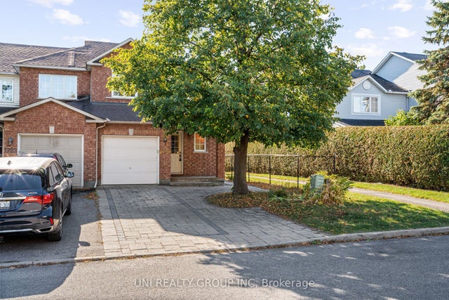 1720 Jobin Crescent, Cyrville - Carson Grove - Pineview