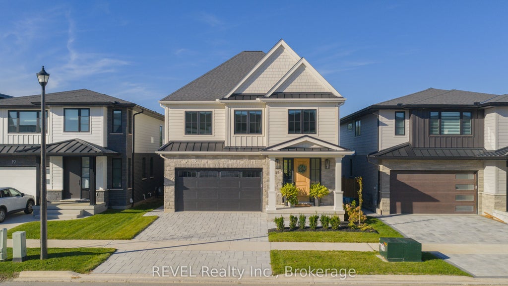 21 Arsenault Crescent, Pelham