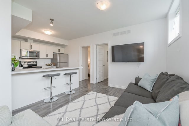 898d Gzowski Street Lower Unit, Centre Wellington