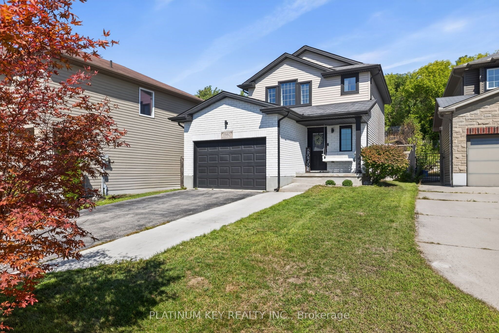 Photo of Listing #X12471070