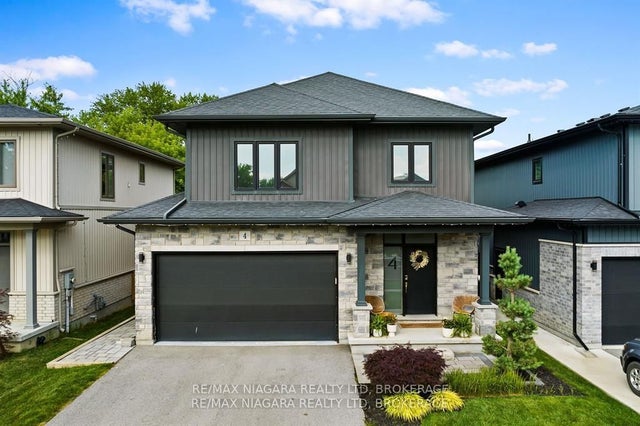 4 Olde School Court, St. Catharines