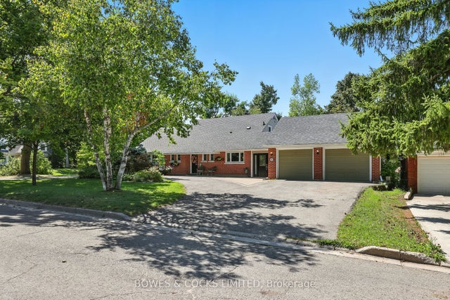433 Manorhill Avenue, Peterborough