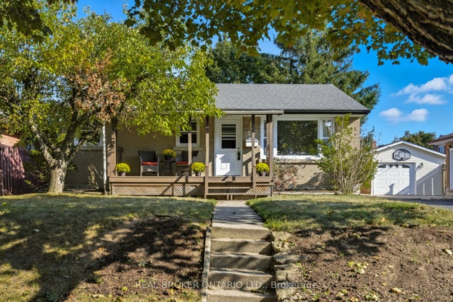 27 Broadmoor Avenue, Kitchener