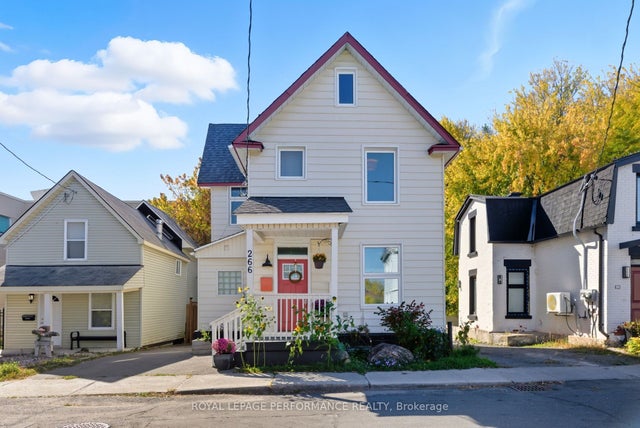 266 Bradley Avenue, Vanier and Kingsview Park