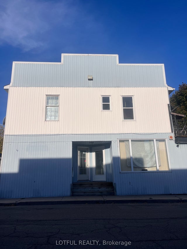 20 King Street 2, North Dundas
