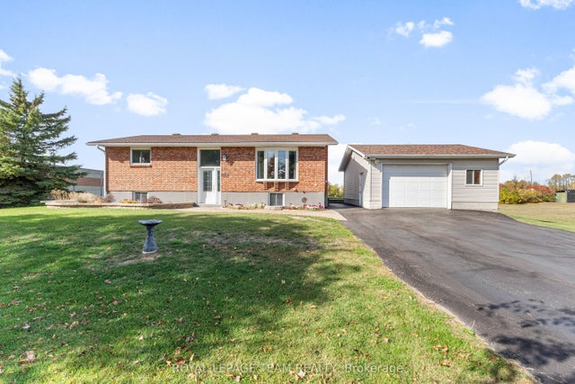 1059 Flynn Avenue, Carp - Dunrobin - Huntley - Fitzroy and Area
