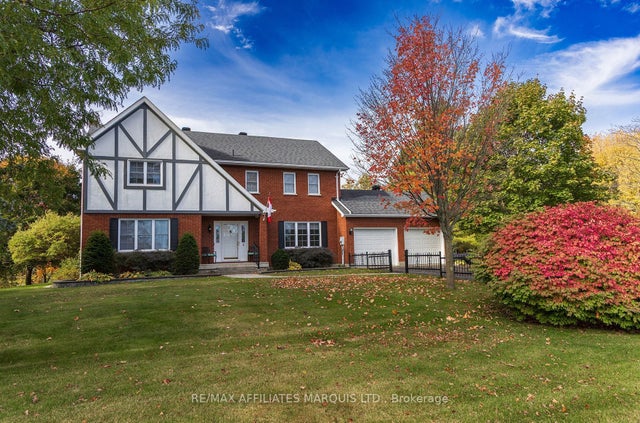 2 Fairholme Drive, South Dundas