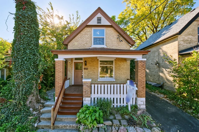 549 Quebec Street, London East