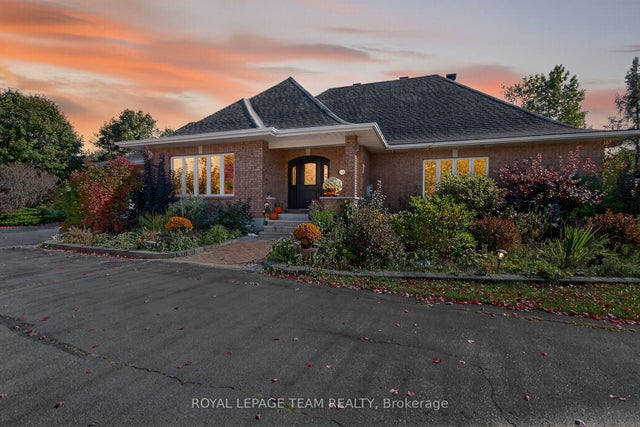 101 Falcon Brook Road, Carp - Huntley Ward