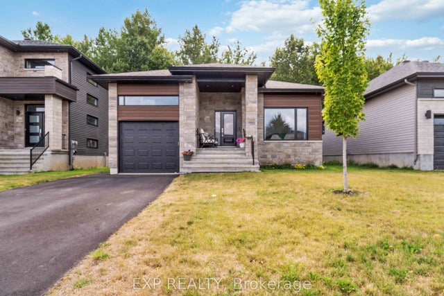 394 Dore Street, Casselman