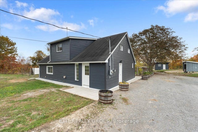 895 English Settlement Road, Quinte West