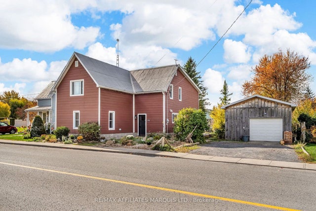 71 Main Street, South Stormont