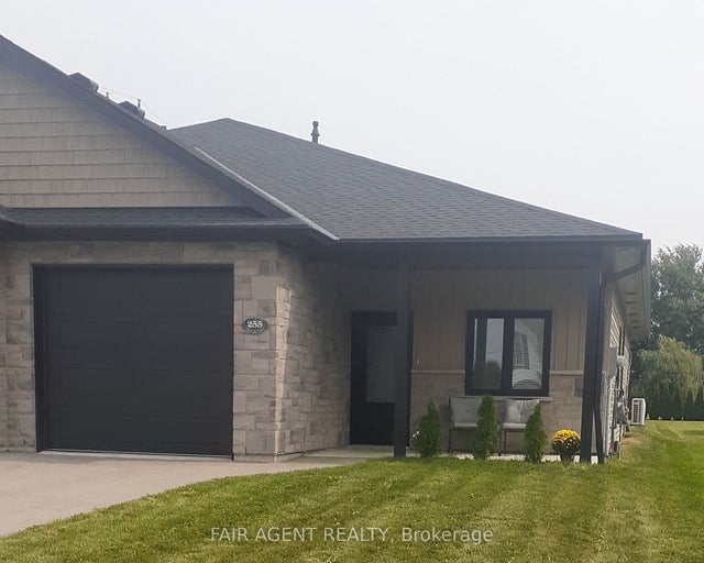 255 Albert Street 2, Huron East