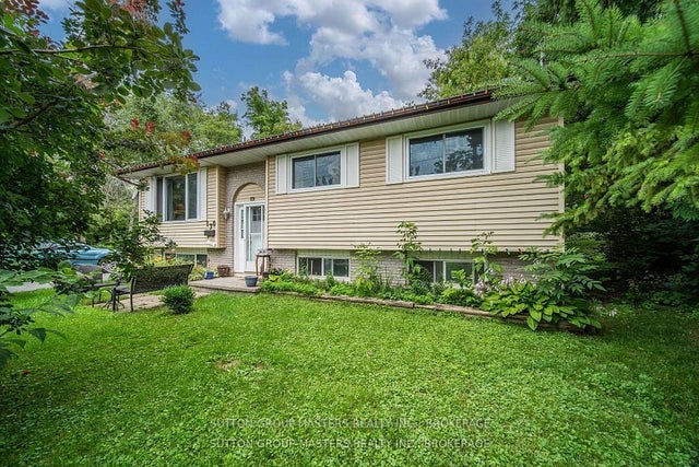 170 Camden Road, Greater Napanee
