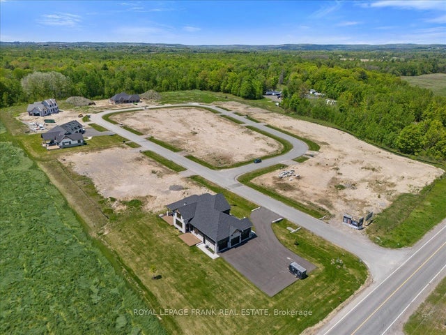 5422 Winfield Drive, Port Hope