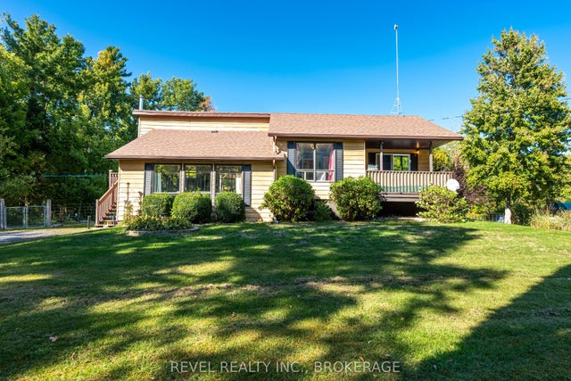 930 Haig Road, Front of Leeds & Seeleys Bay