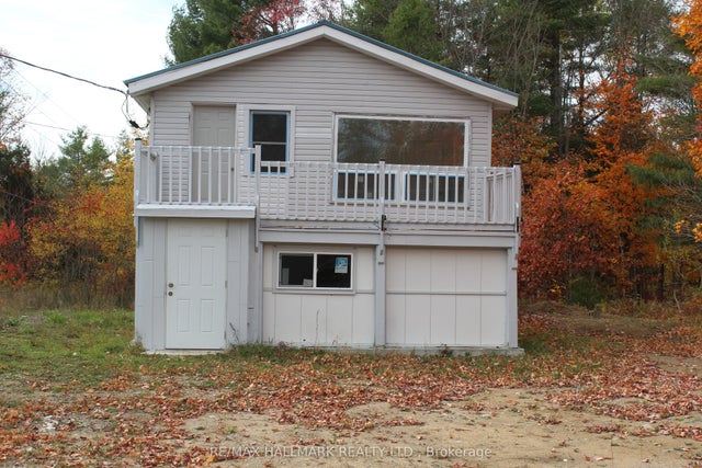 2269 Henderson Road, Frontenac